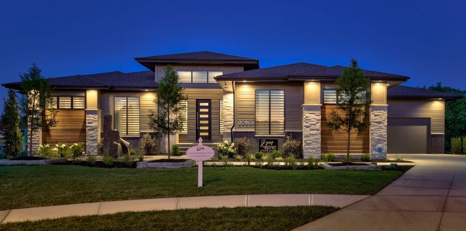 Contemporary ranch house